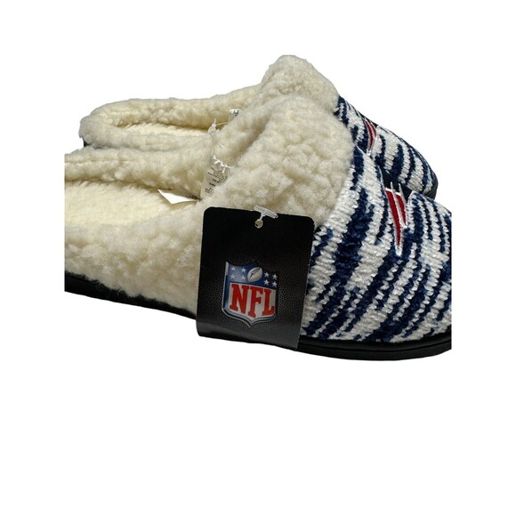 New England Patriots NFL Football Slippers Slip On House Shoes Womens Small 5/6‎ - Picture 3 of 14
